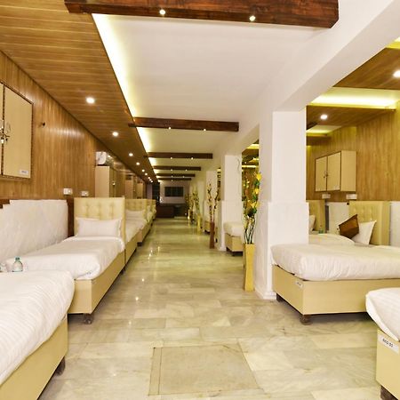Hk Backpackers-Luxury Rooms & Dormitory Amritsar Bagian luar foto