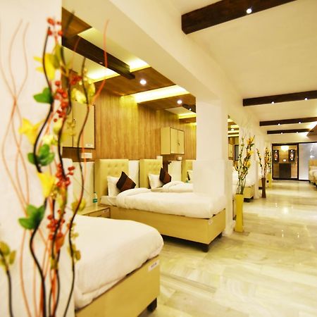 Hk Backpackers-Luxury Rooms & Dormitory Amritsar Bagian luar foto