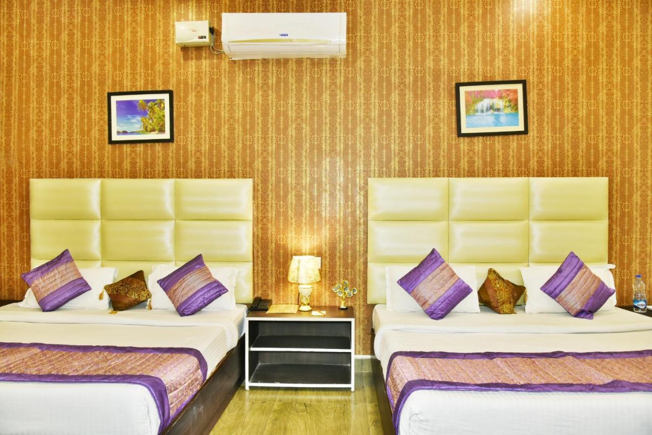 Hk Backpackers-Luxury Rooms & Dormitory Amritsar Bagian luar foto