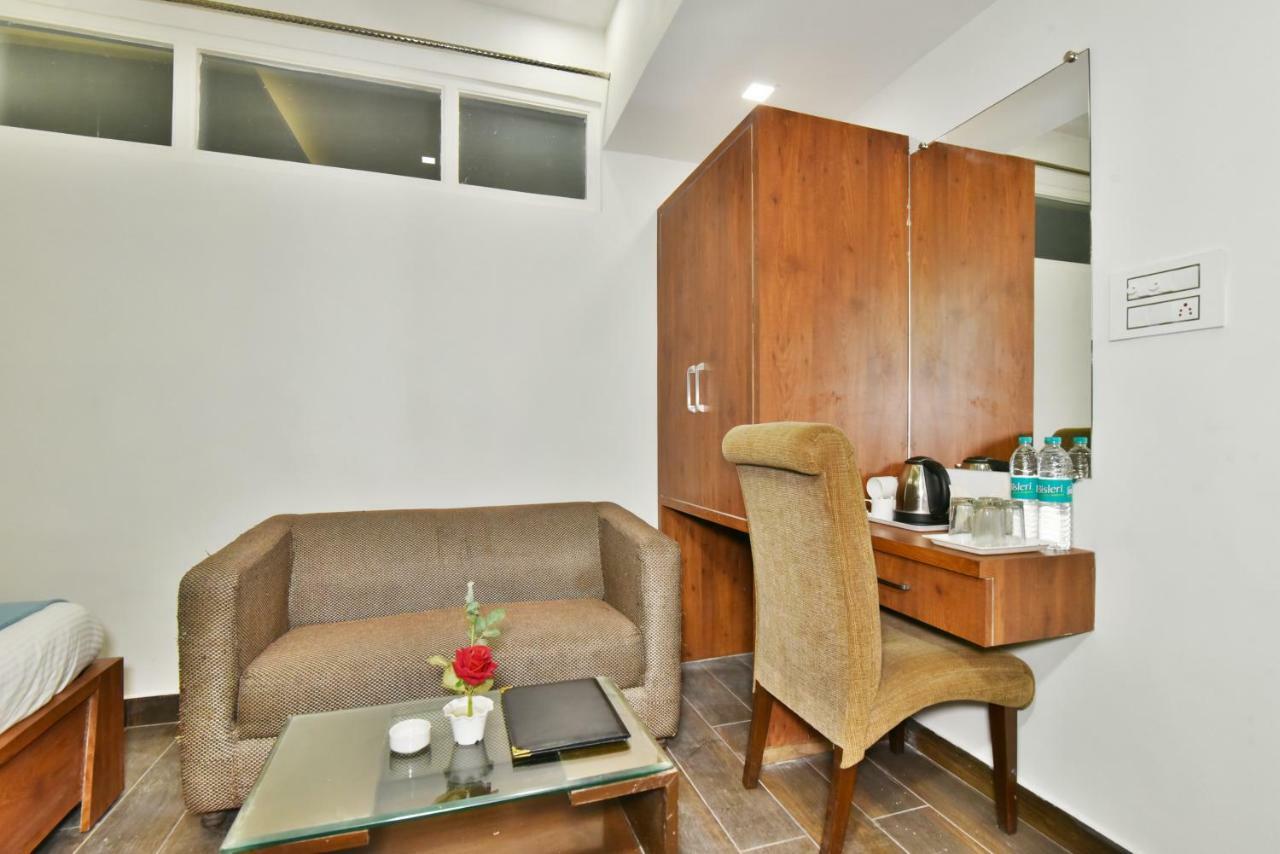 Hk Backpackers-Luxury Rooms & Dormitory Amritsar Bagian luar foto