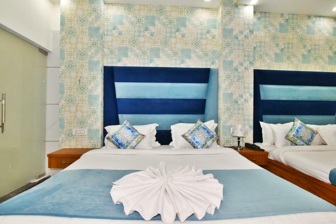 Hk Backpackers-Luxury Rooms & Dormitory Amritsar Bagian luar foto