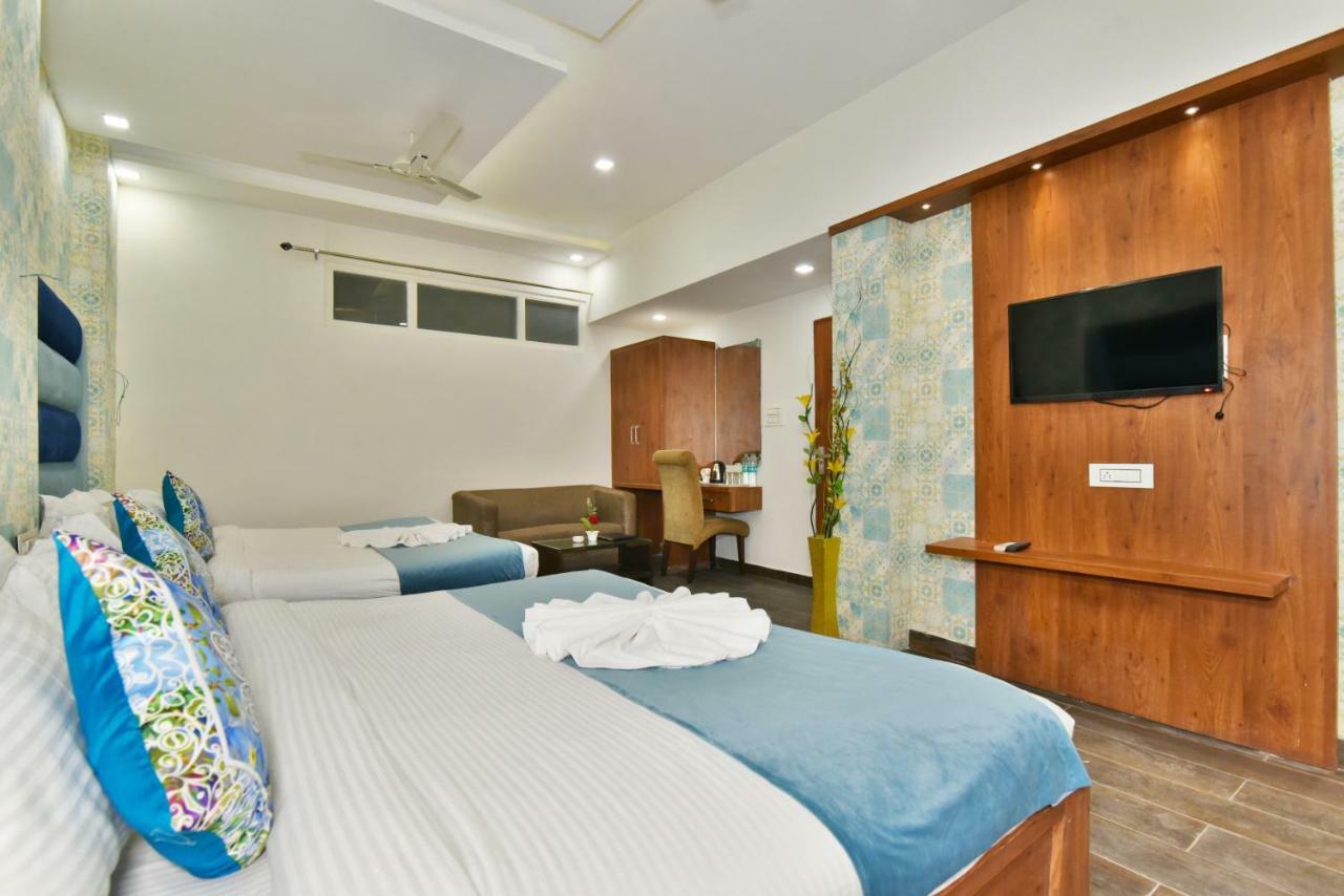 Hk Backpackers-Luxury Rooms & Dormitory Amritsar Bagian luar foto