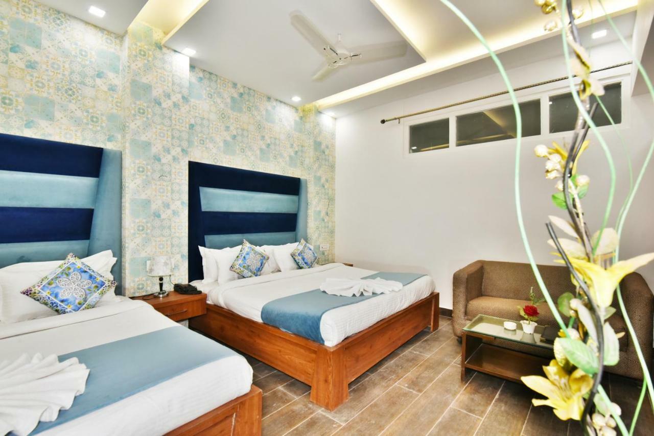 Hk Backpackers-Luxury Rooms & Dormitory Amritsar Bagian luar foto