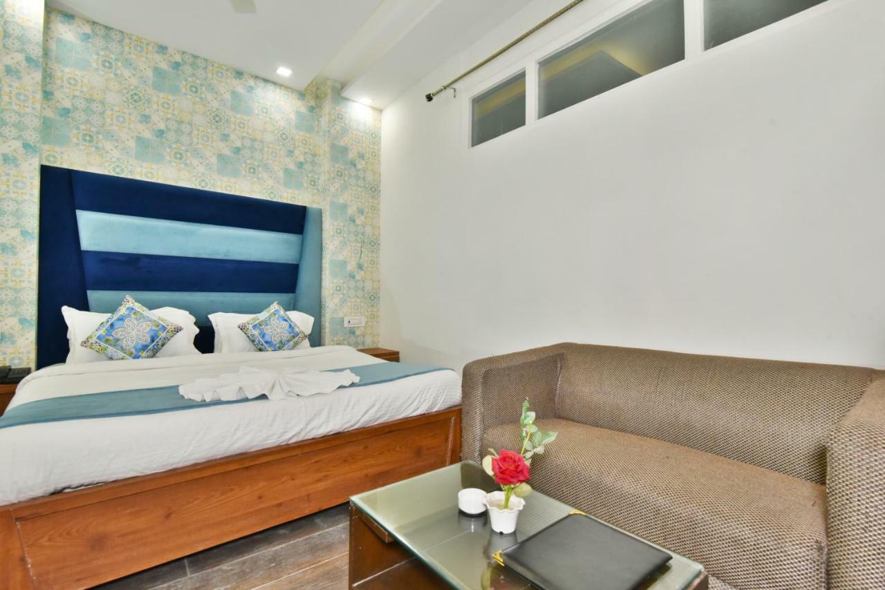 Hk Backpackers-Luxury Rooms & Dormitory Amritsar Bagian luar foto
