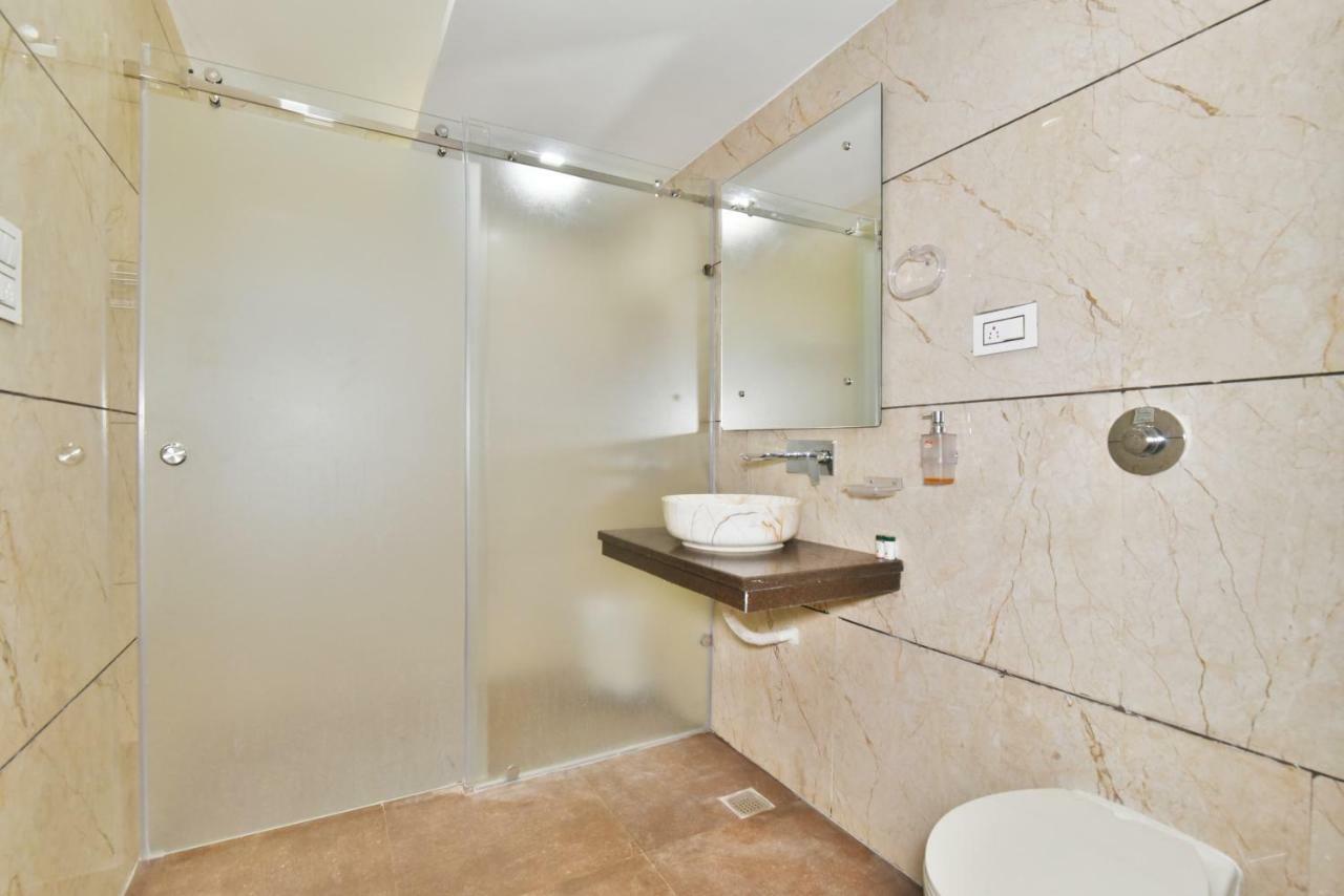 Hk Backpackers-Luxury Rooms & Dormitory Amritsar Bagian luar foto